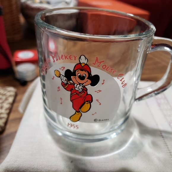Two Vintage 1955 Disney's Mickey Mouse Club Clear Glass coffee or juice cups - Picture 3 of 10